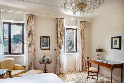 FOUR SEASONS HOTEL FLORENCE - Photo 3