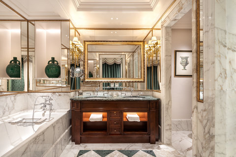 FOUR SEASONS HOTEL FLORENCE - Photo 4