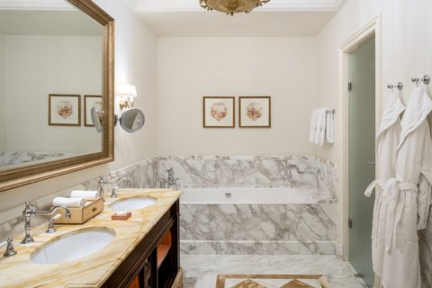 FOUR SEASONS HOTEL FLORENCE - Photo 72