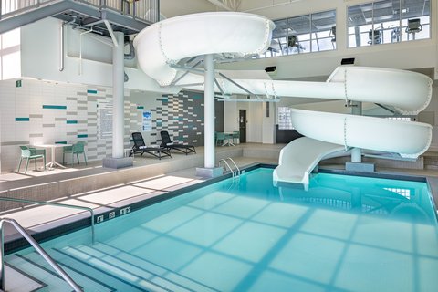 Big Gusher Waterslide Pool