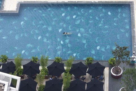 FOUR SEASONS HOTEL HONG KONG - Photo 36