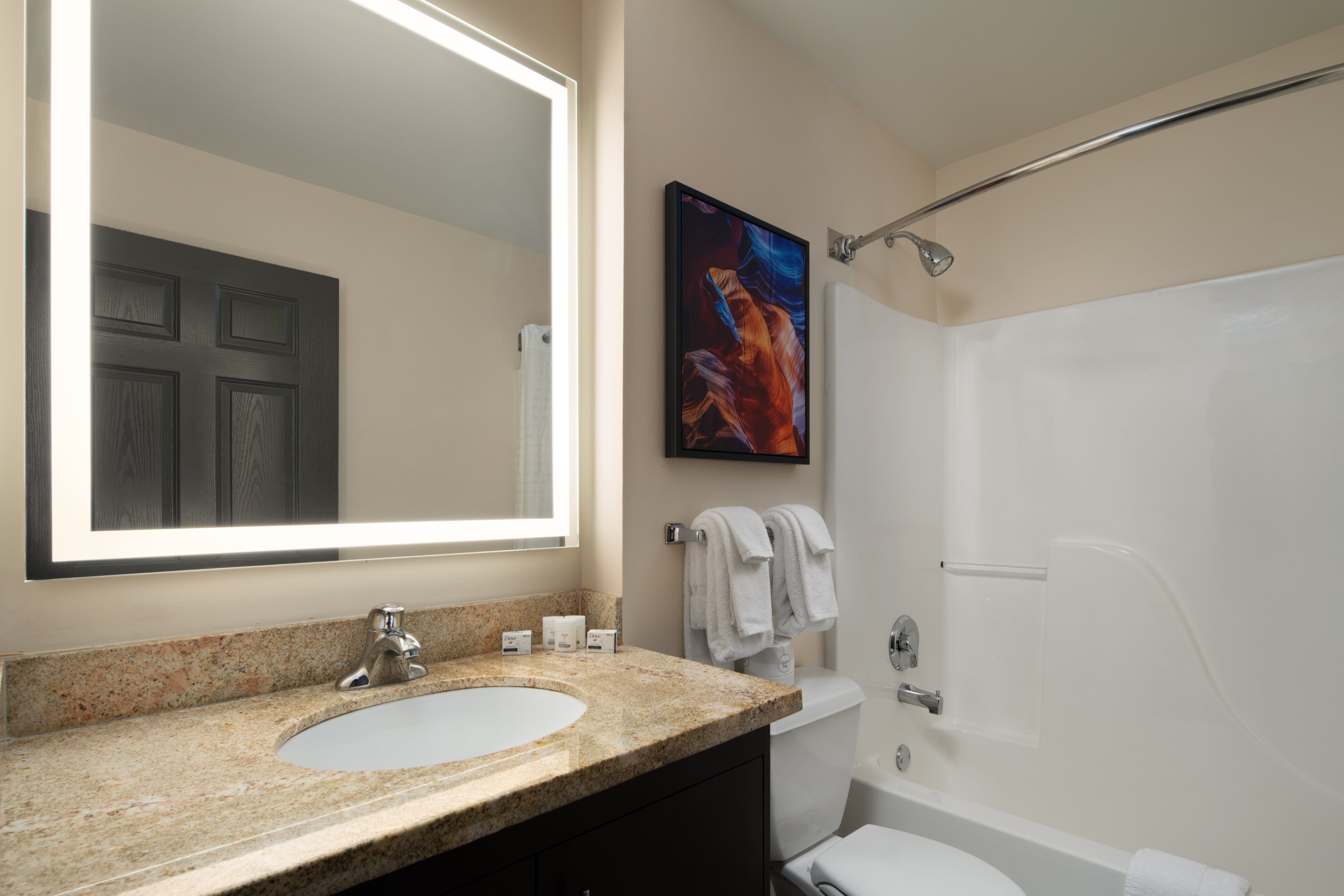 CANDLEWOOD STES ST LOUIS ST CHARLES-guestroom-Relax in style in our newly renovated bathrooms.jpg