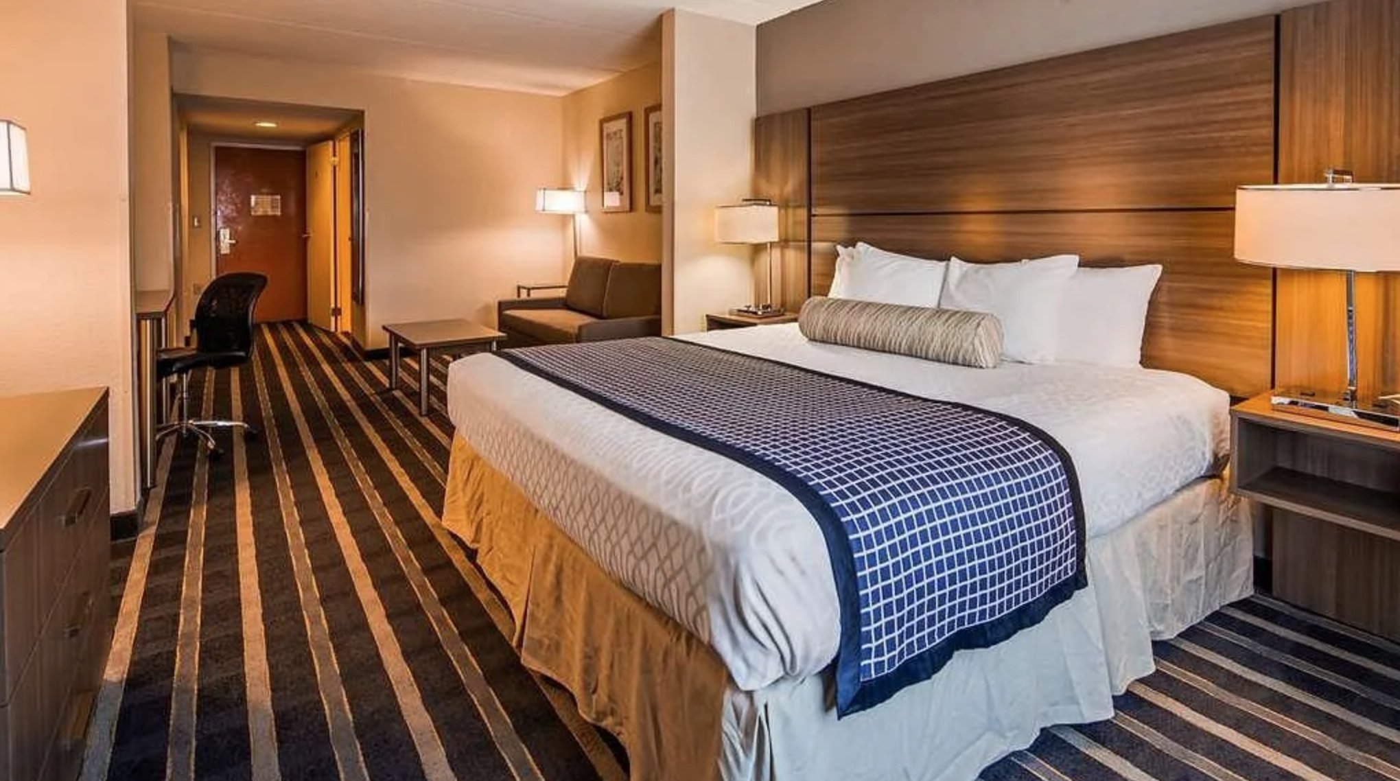 Spacious Room And Suites II