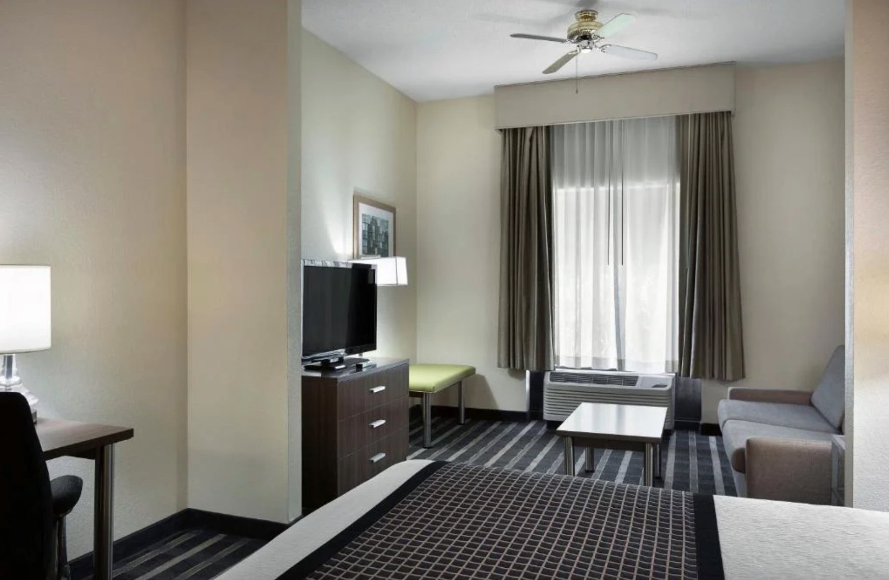 Spacious Room And Suites I