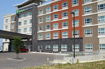 Holiday Inn Express & Suites Edmonton SW - Windemere