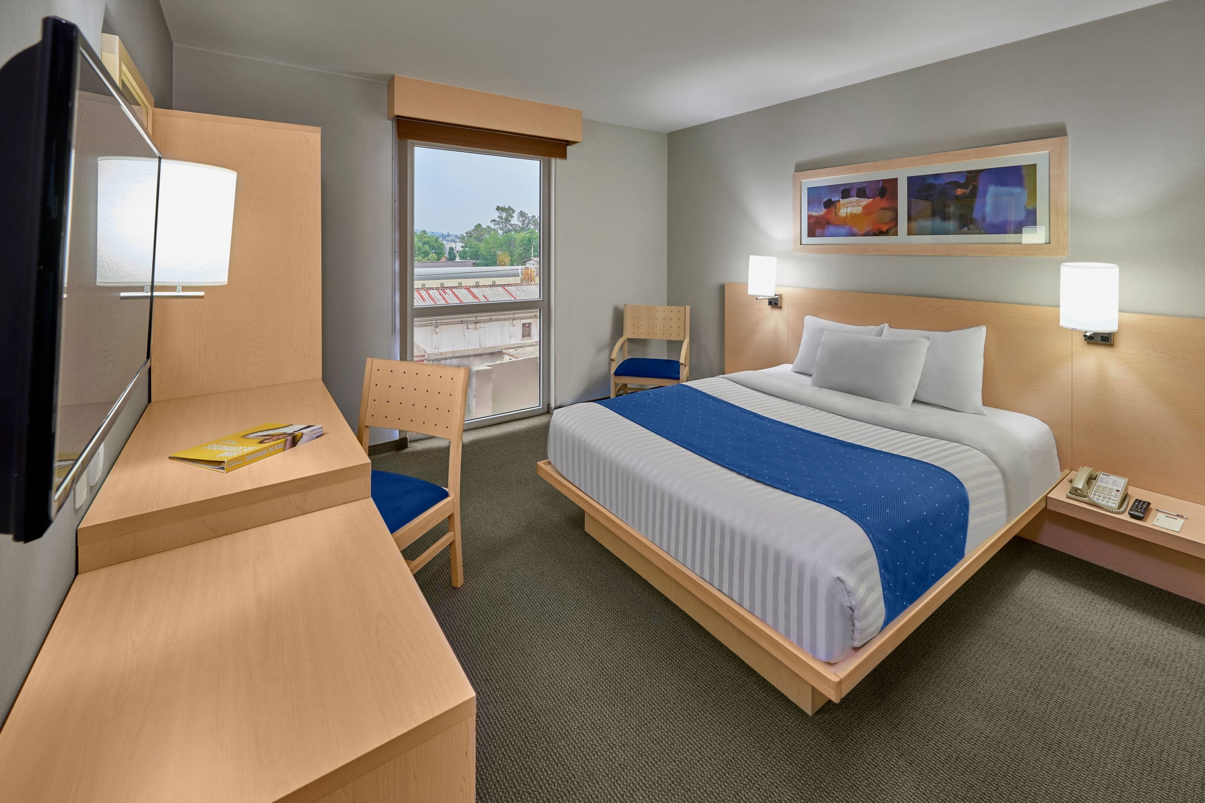 City Express by Marriott Apizaco-guestroom-Bedroom.jpg