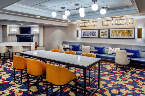 Lobby - Seating Area