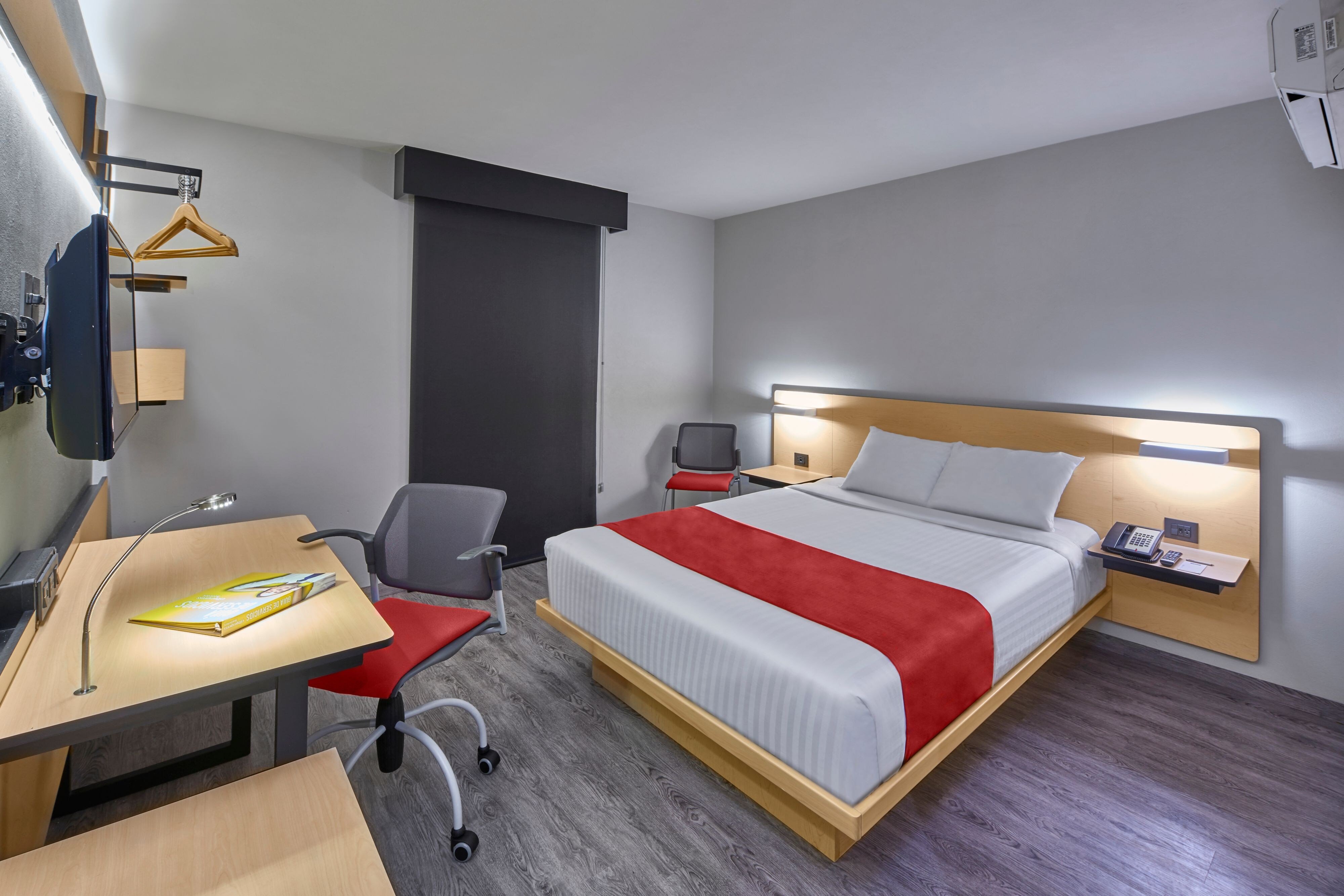 City Express by Marriott Queretaro-guestroom-Bedroom.jpg