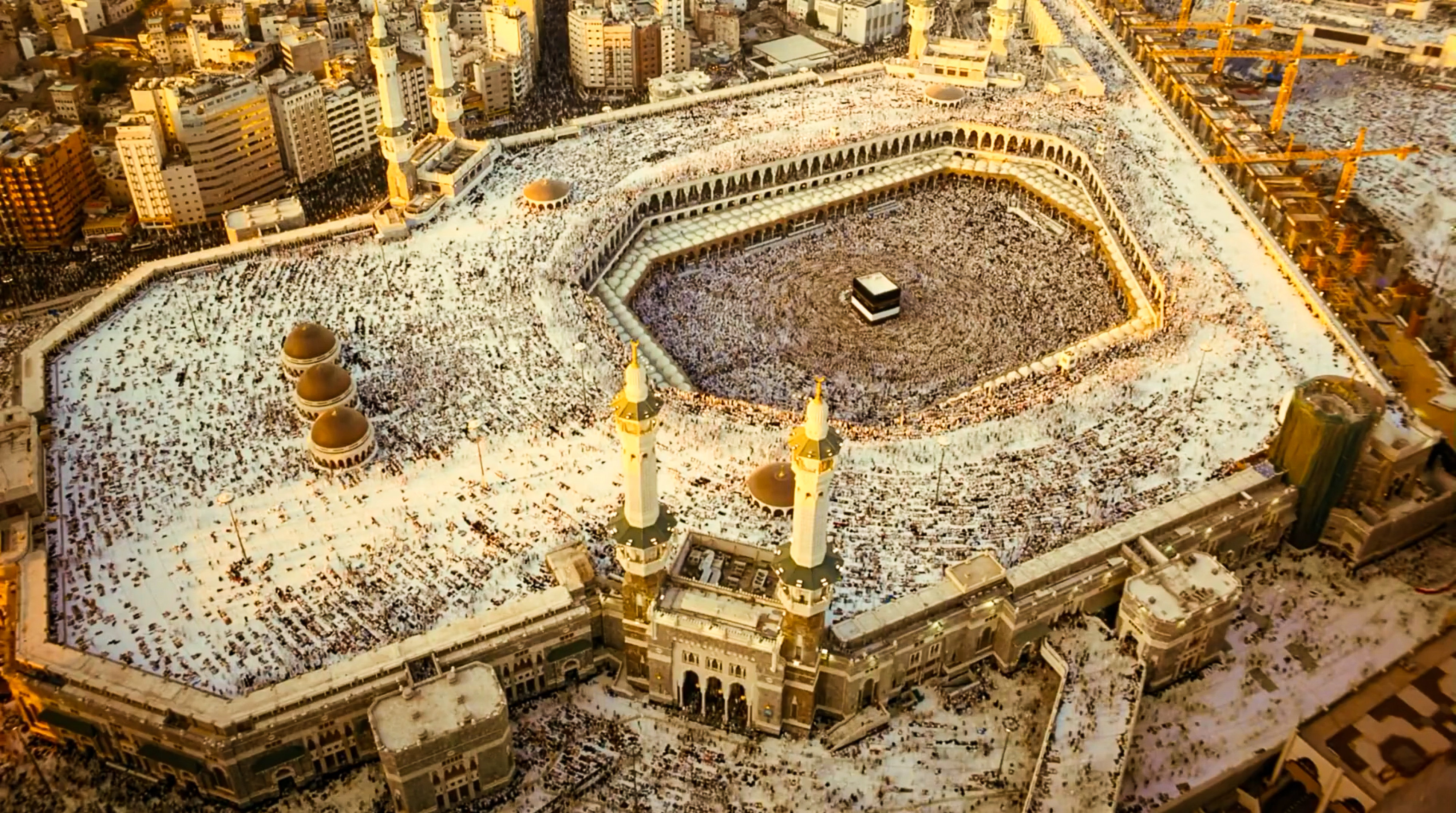 INTERCONTINENTAL DAR AL TAWHID BY I-guestroom-Stay mere steps away from King Fahad Gate and the Holy Kaaba.jpg