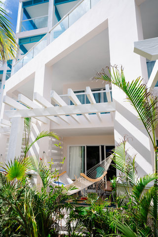 Room Type Island Oasis Suite