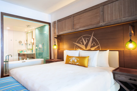 Room Type Oceanfront Paradise Studio