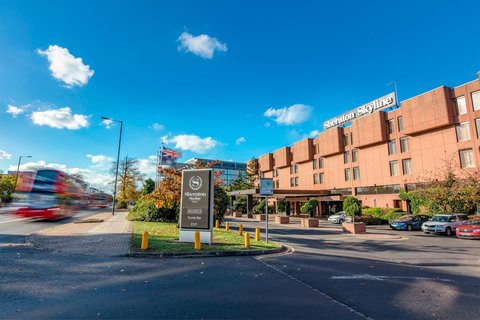 Sheraton Skyline Hotel