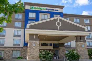 Holiday Inn Express Hotel & Suites