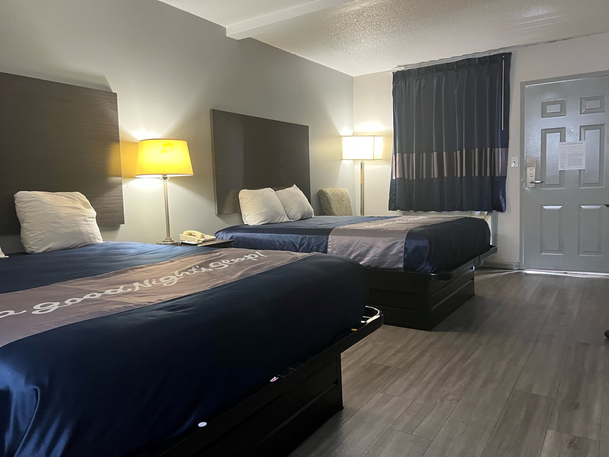 SCOTTISH INNS LOCUST GROVE-guestroom-SGALO Doubles.jpg