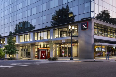 Hotel Vance Front Entrance
