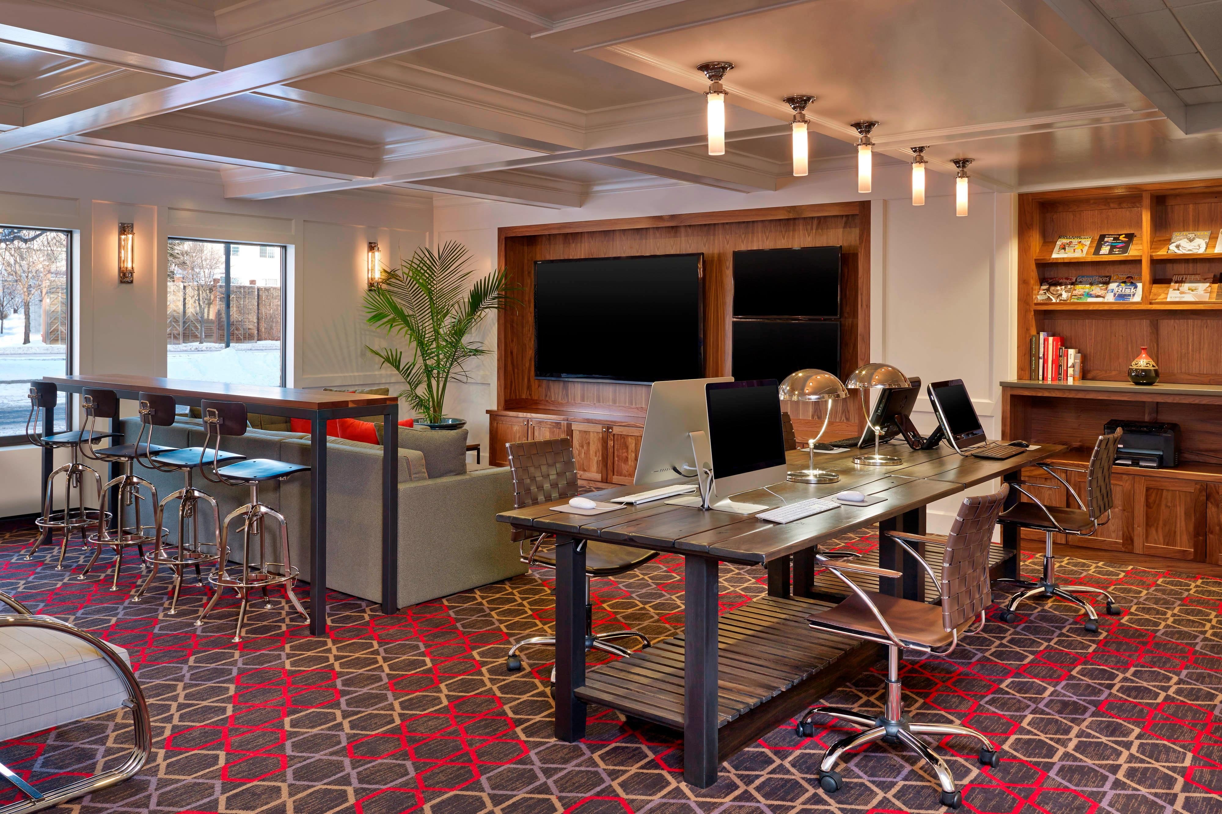 Four Points by Sheraton Mall of America Minneapolis Airport-guestroom-Media Room.jpg