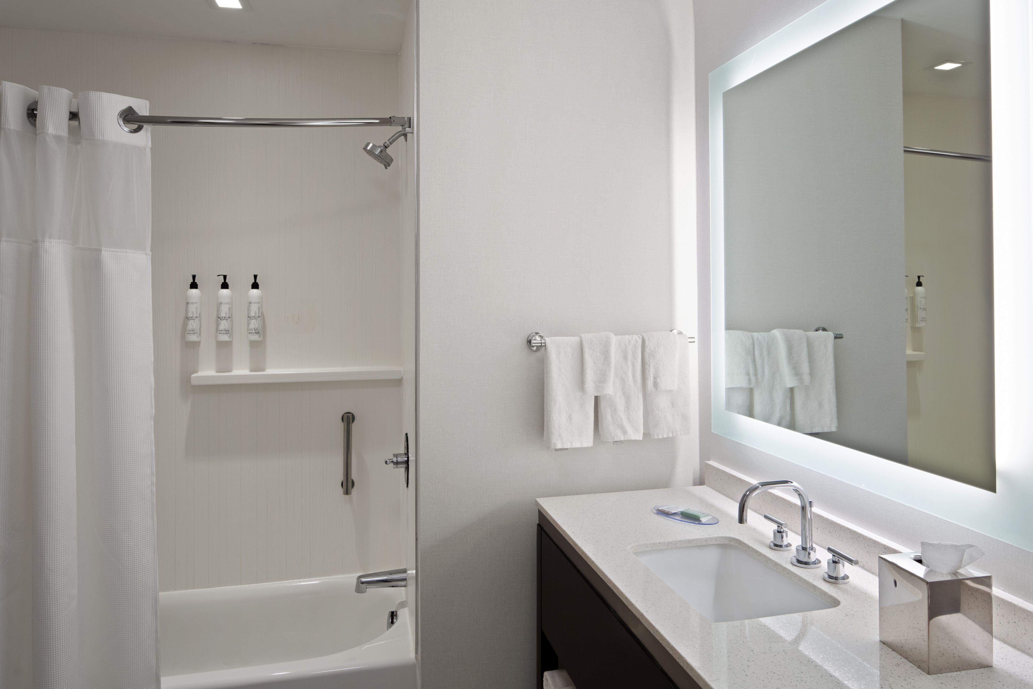 TOWNEPLACE STES ARPT MARRIOTT-guestroom-Hotel bathroom.jpg