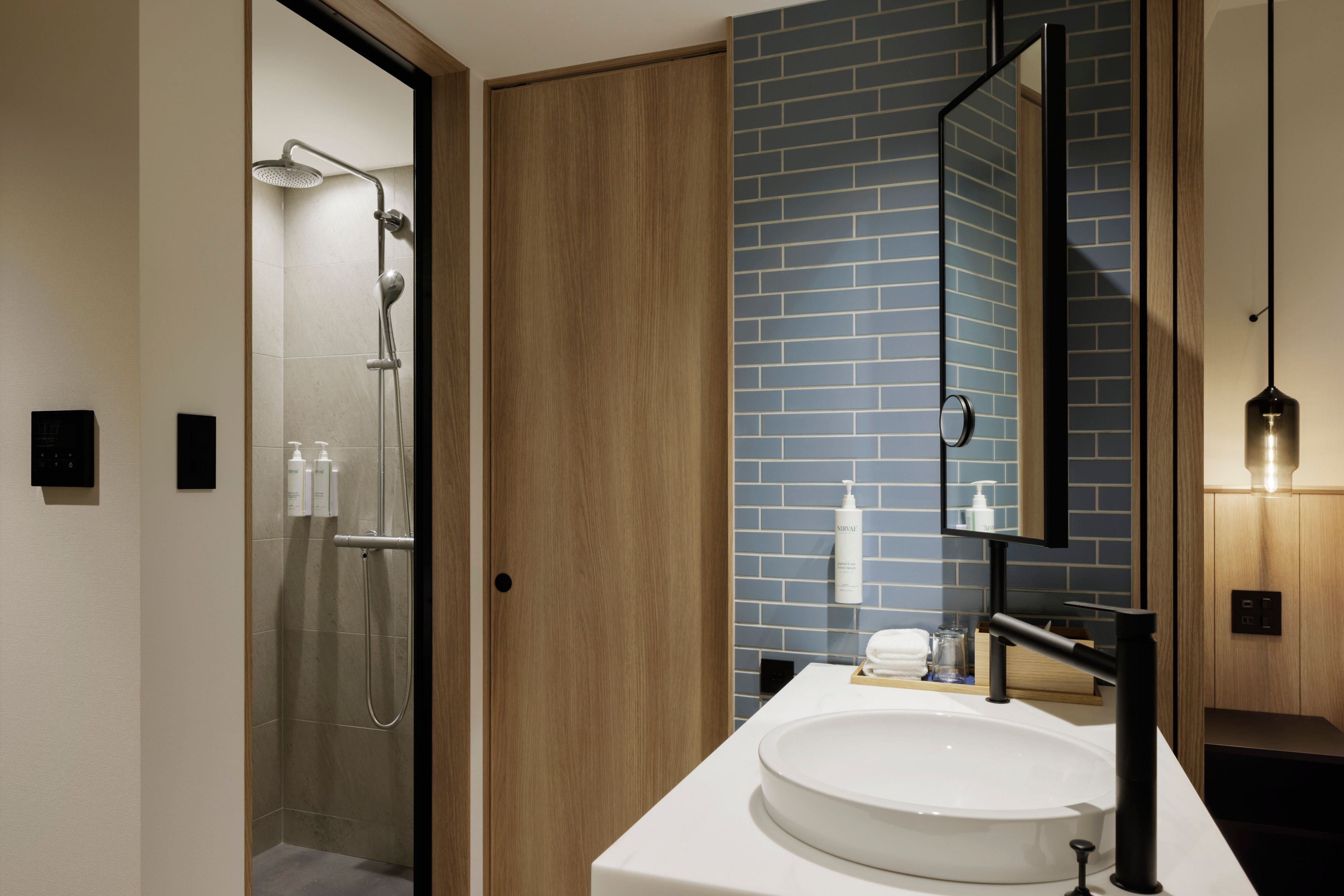 Fairfield by Marriott Fukuoka Ukiha-guestroom-Guest Bathroom.jpg