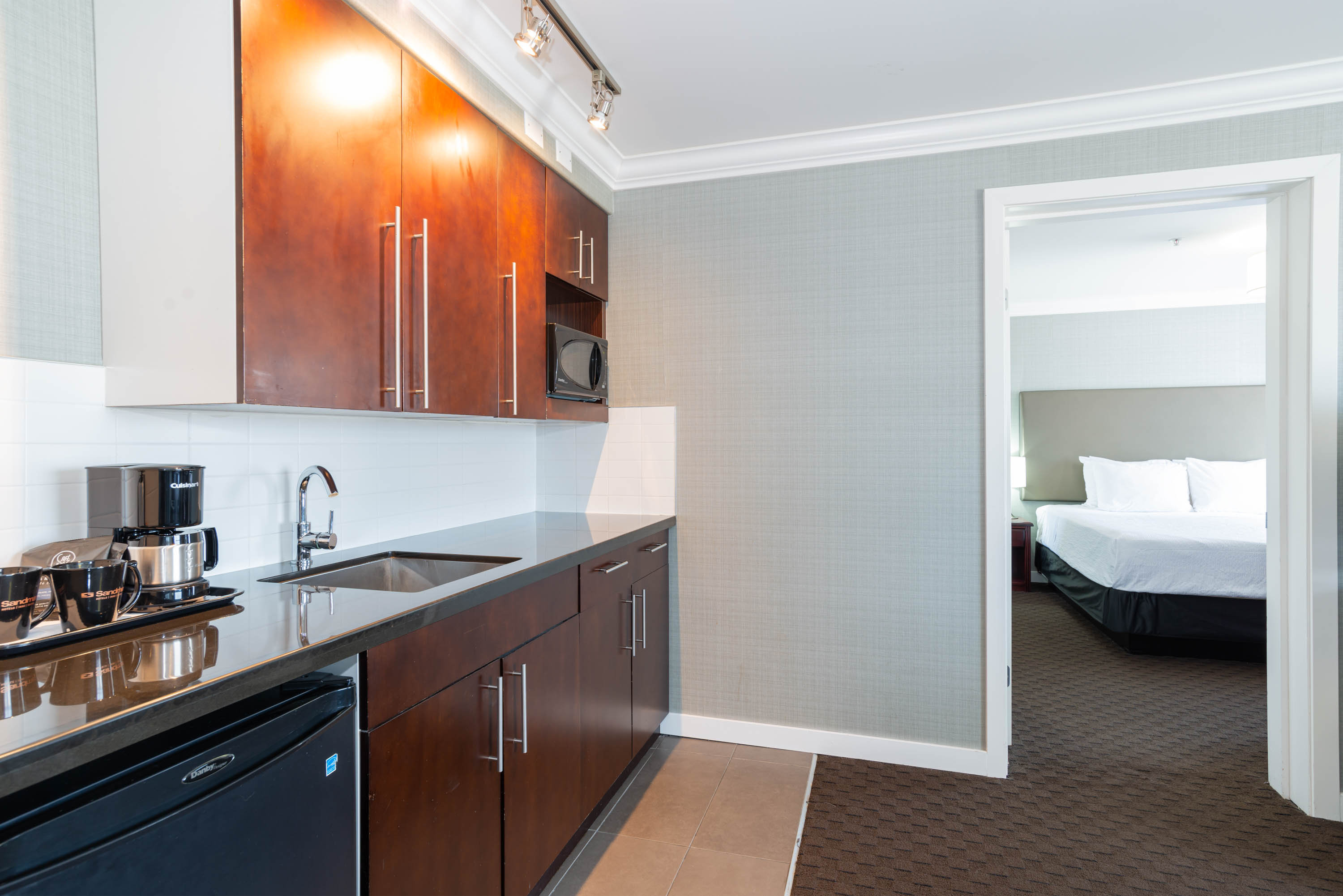 Grand Suite, 1 King Bed, Sofa Bed, Kitchenette