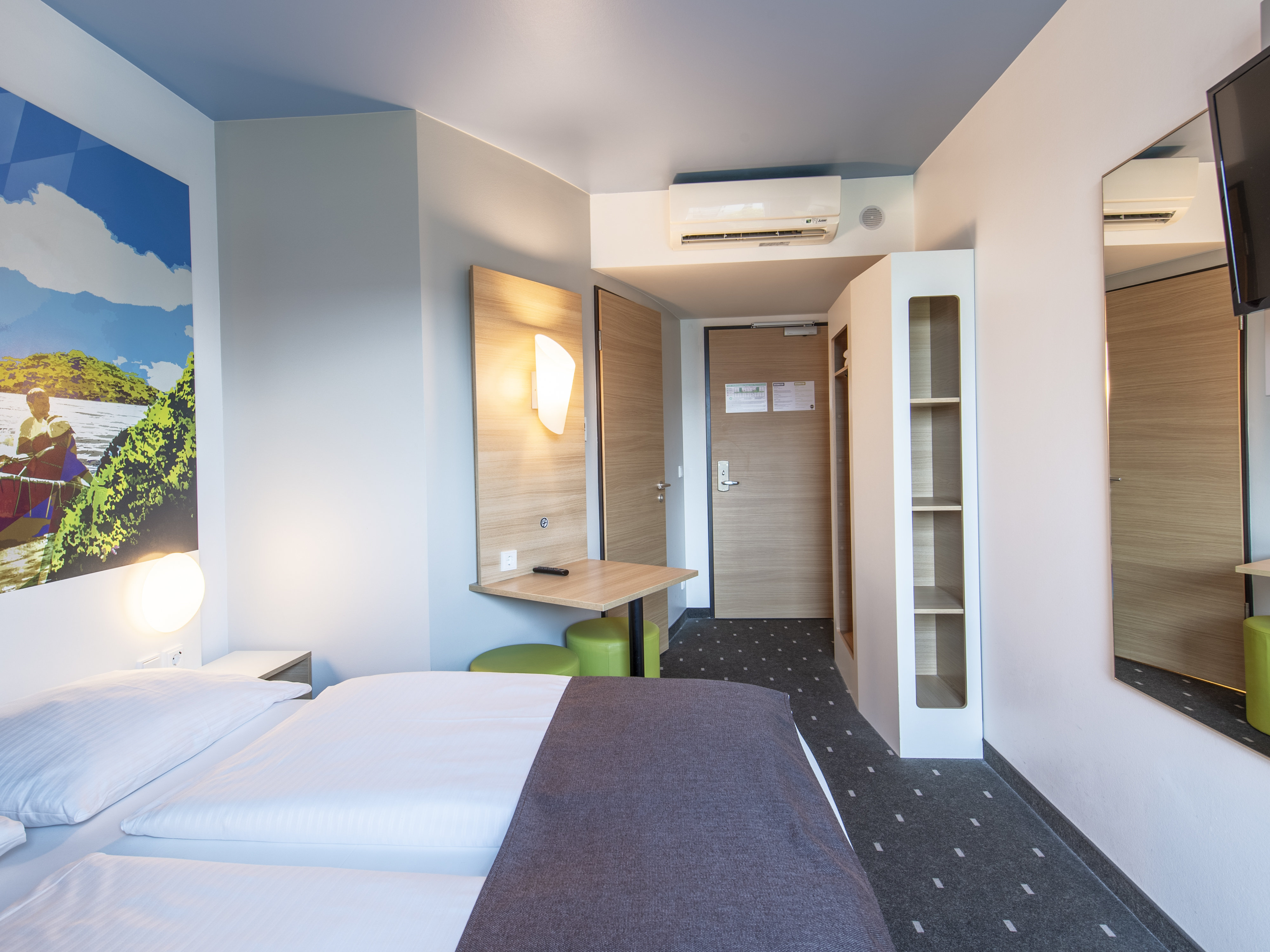 B&B HOTEL NEU-ULM-guestroom-Hotel Neu Ulm Doubleroom.jpg