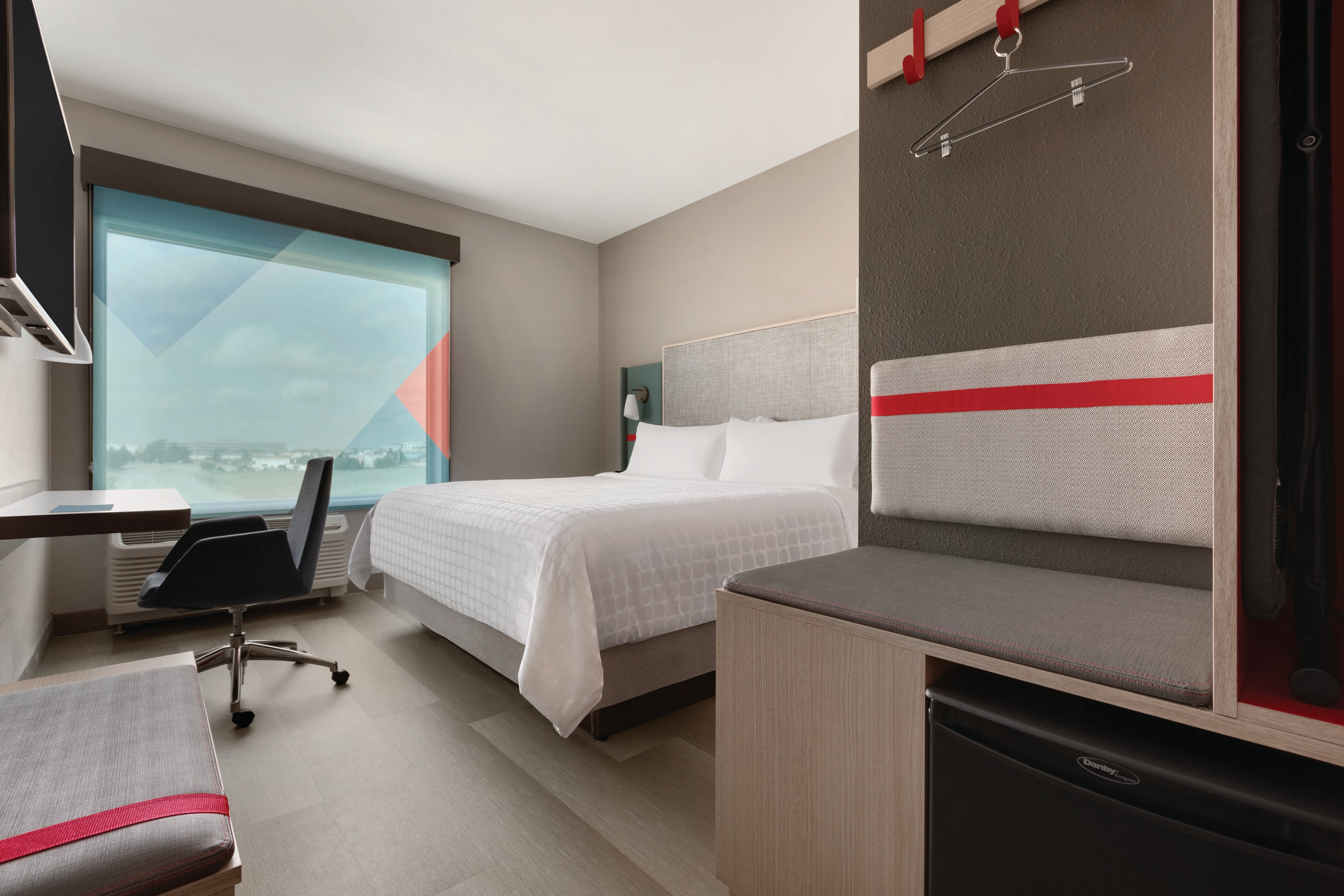 AVID HOTEL LAKE DELTON BY IHG-guestroom-King Bed Guest Room.jpg