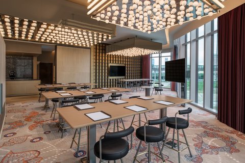 W MACAO STUDIO CITY - Photo 59