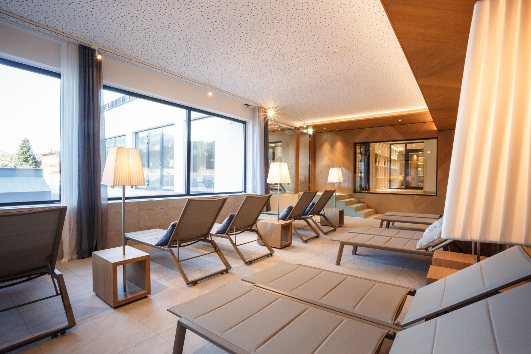 DAS HOHE SALVE SPORTRESORT-guestroom-Relax Room.jpg