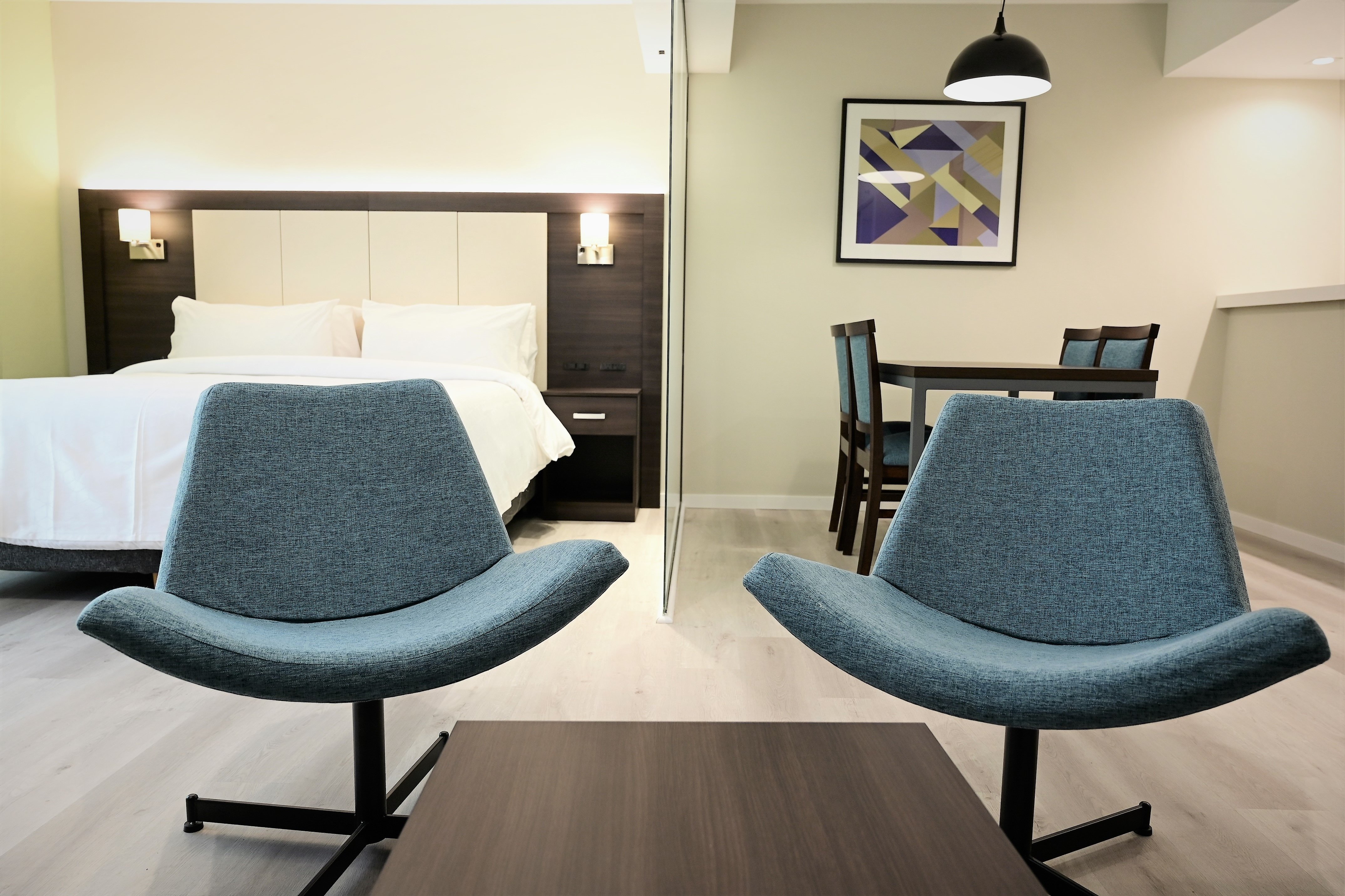 HOLIDAY INN EXPRESS ROSARIO BY IHG-guestroom-Suite.jpg