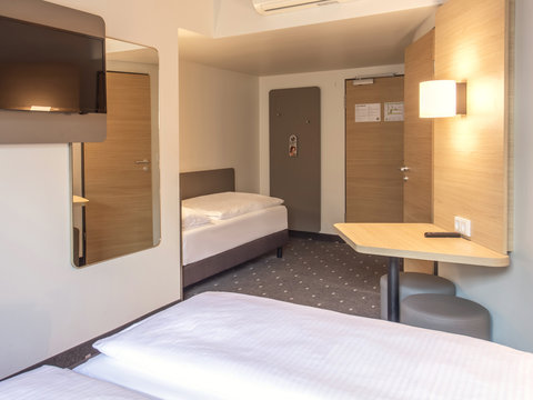 Hotel Nuernberg Hbf Bed Room