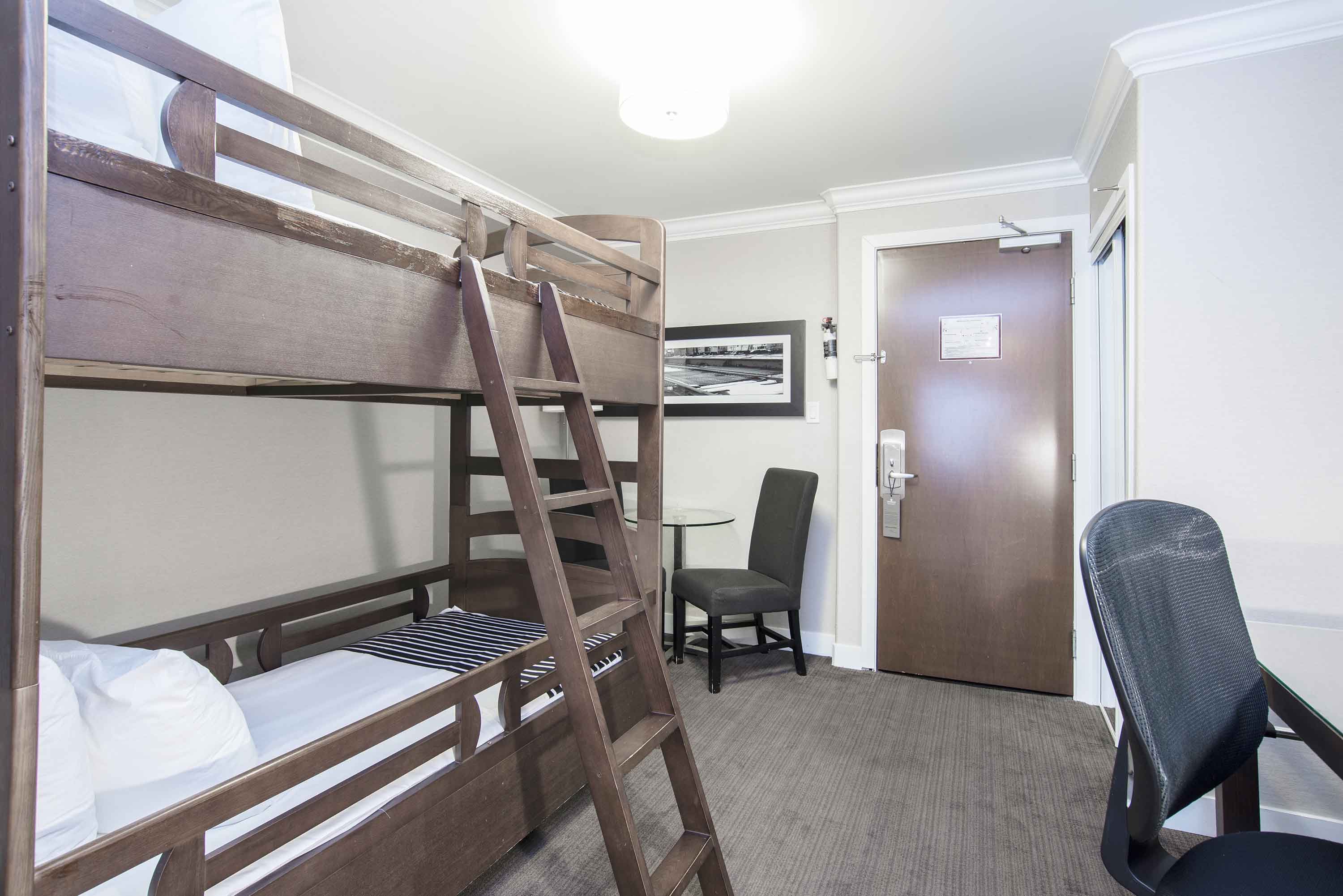 Family Suite, 1 King Bed, Bunk Beds, Kitchenette