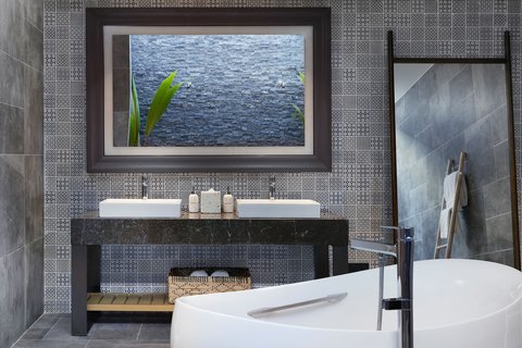 LE MERIDIEN MALDIVES RESORT - Photo 76