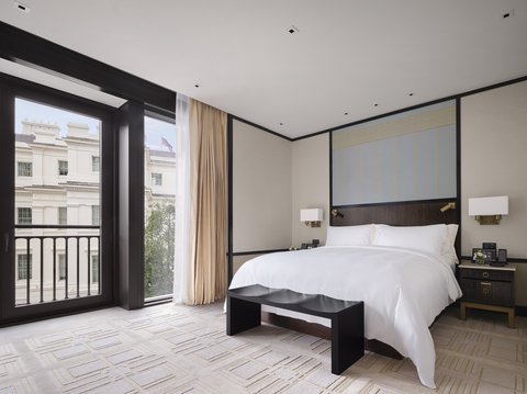 THE PENINSULA LONDON - Photo 36