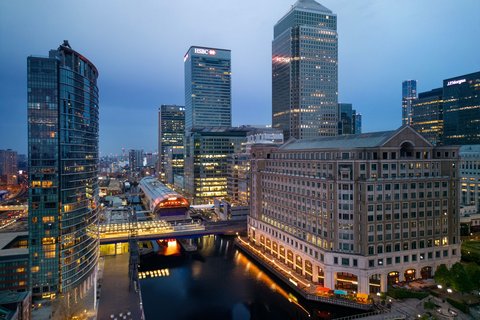Marriott Executive Apartments at Night