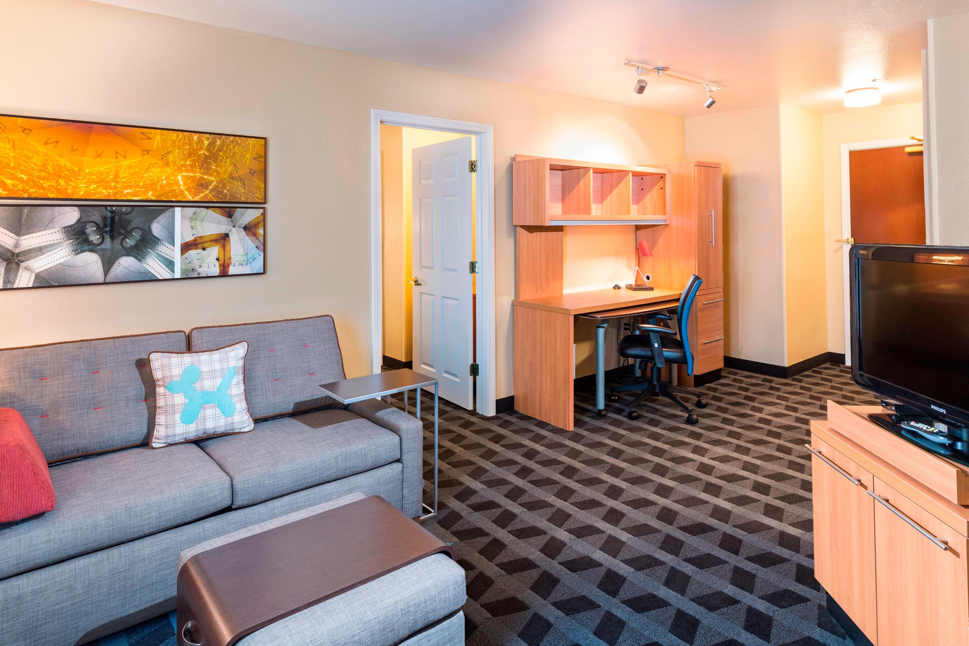 TownePlace Suites by Marriott Atlanta Kennesaw-guestroom-One-Bedroom Suite - Living Area.jpg