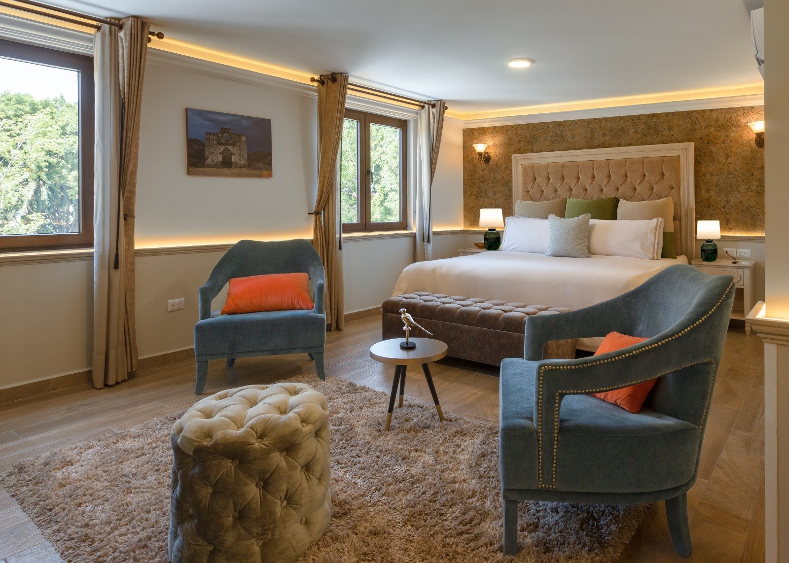 VOCO ROYALTY DOWNTOWN BY IHG-guestroom-Guest Room.jpg