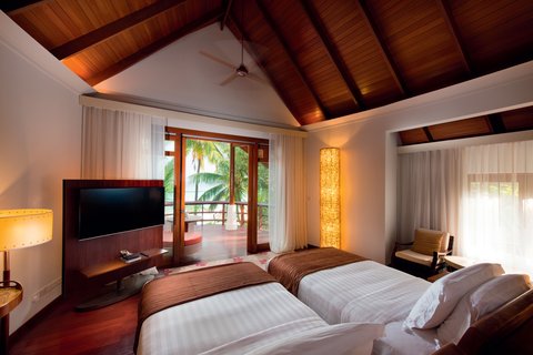 Halaveli Maldives Double Storey Villa Twin Beds HD