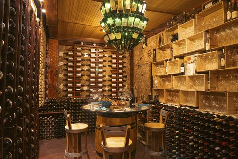Halaveli Maldives Coconut Wine Cellar HD