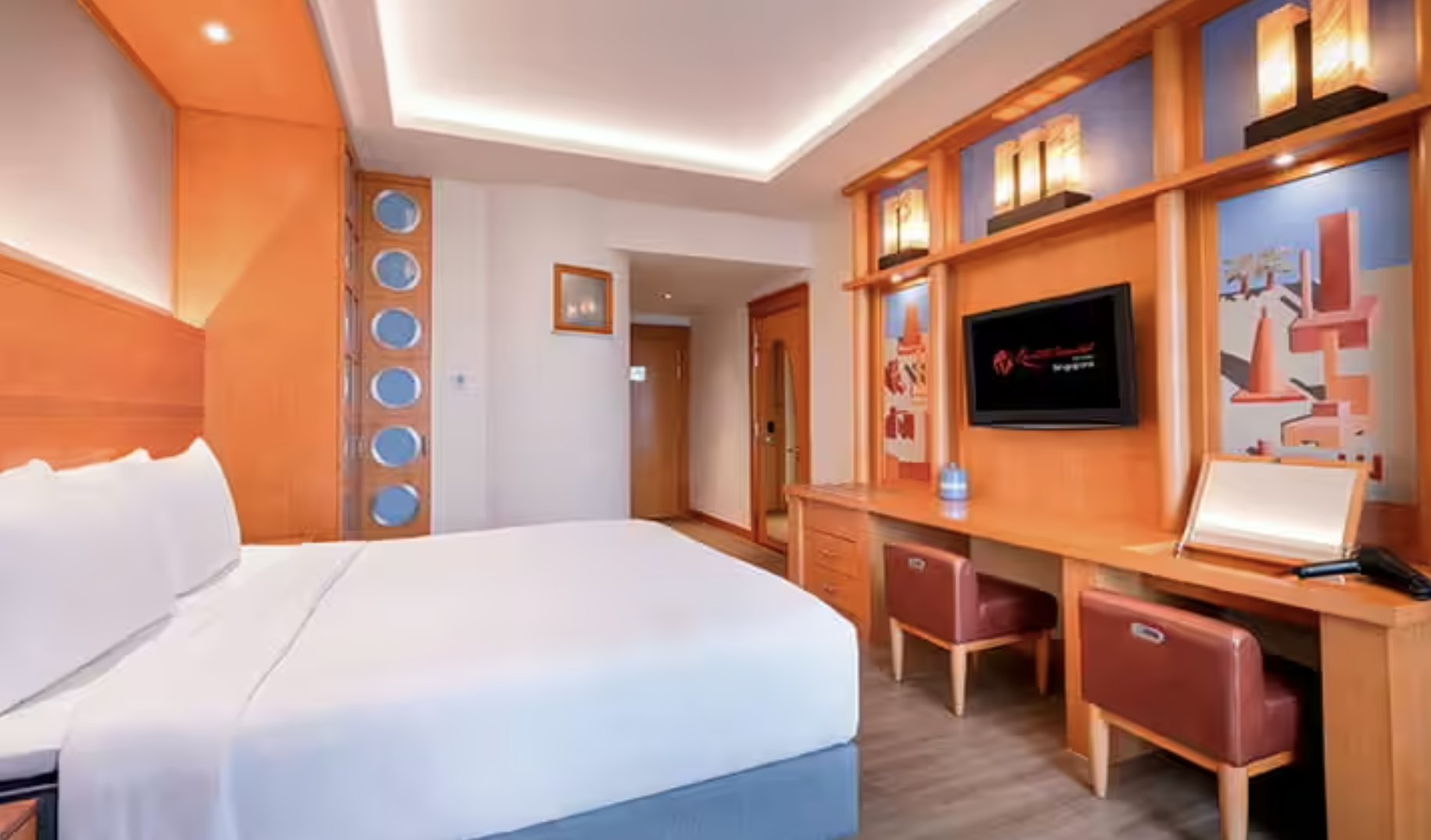 Hotel Michael-guestroom-Deluxe Room.jpg