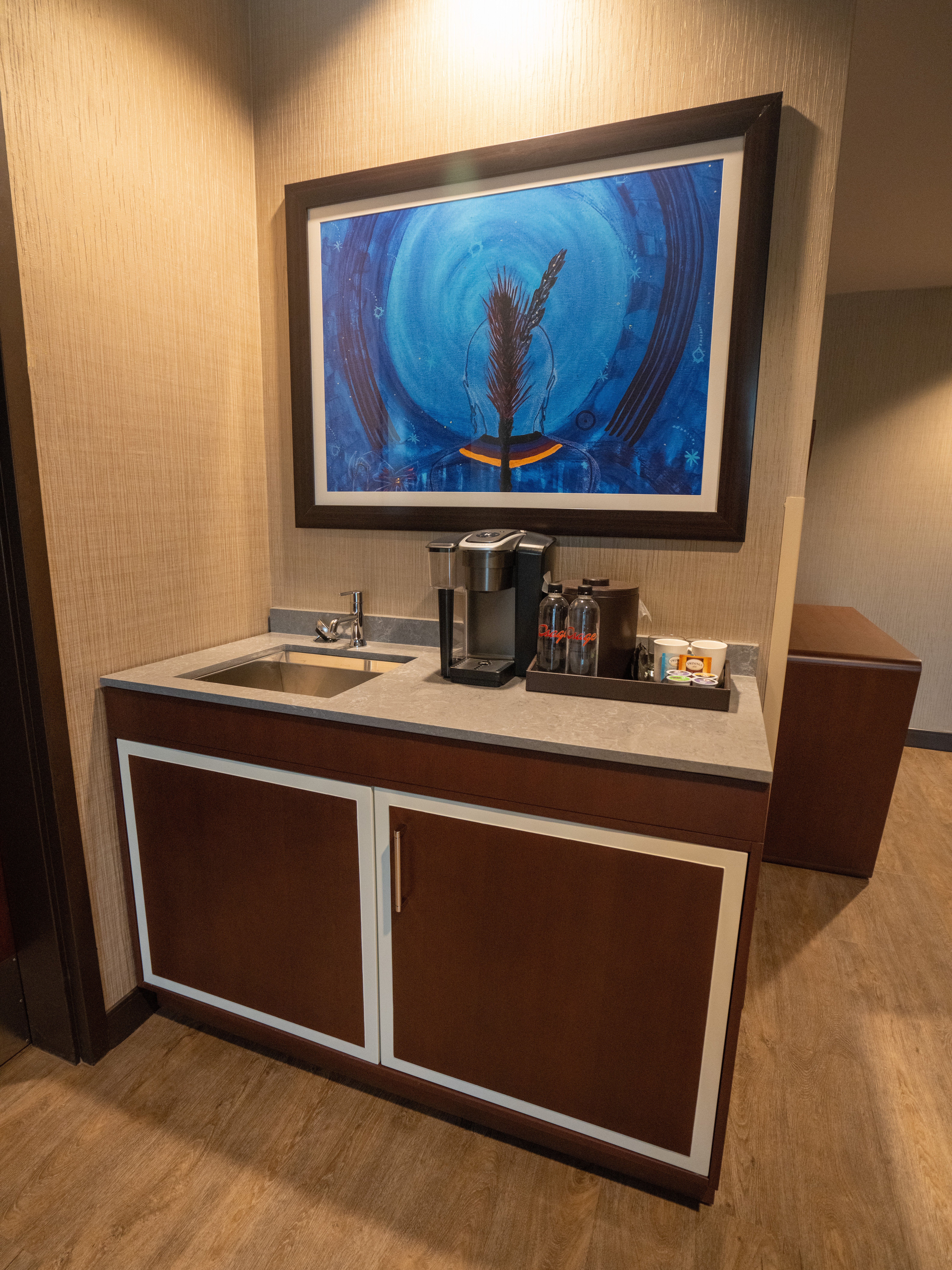 Osage Casino Hotel Pawhuska-guestroom-Suites Amenities.jpg