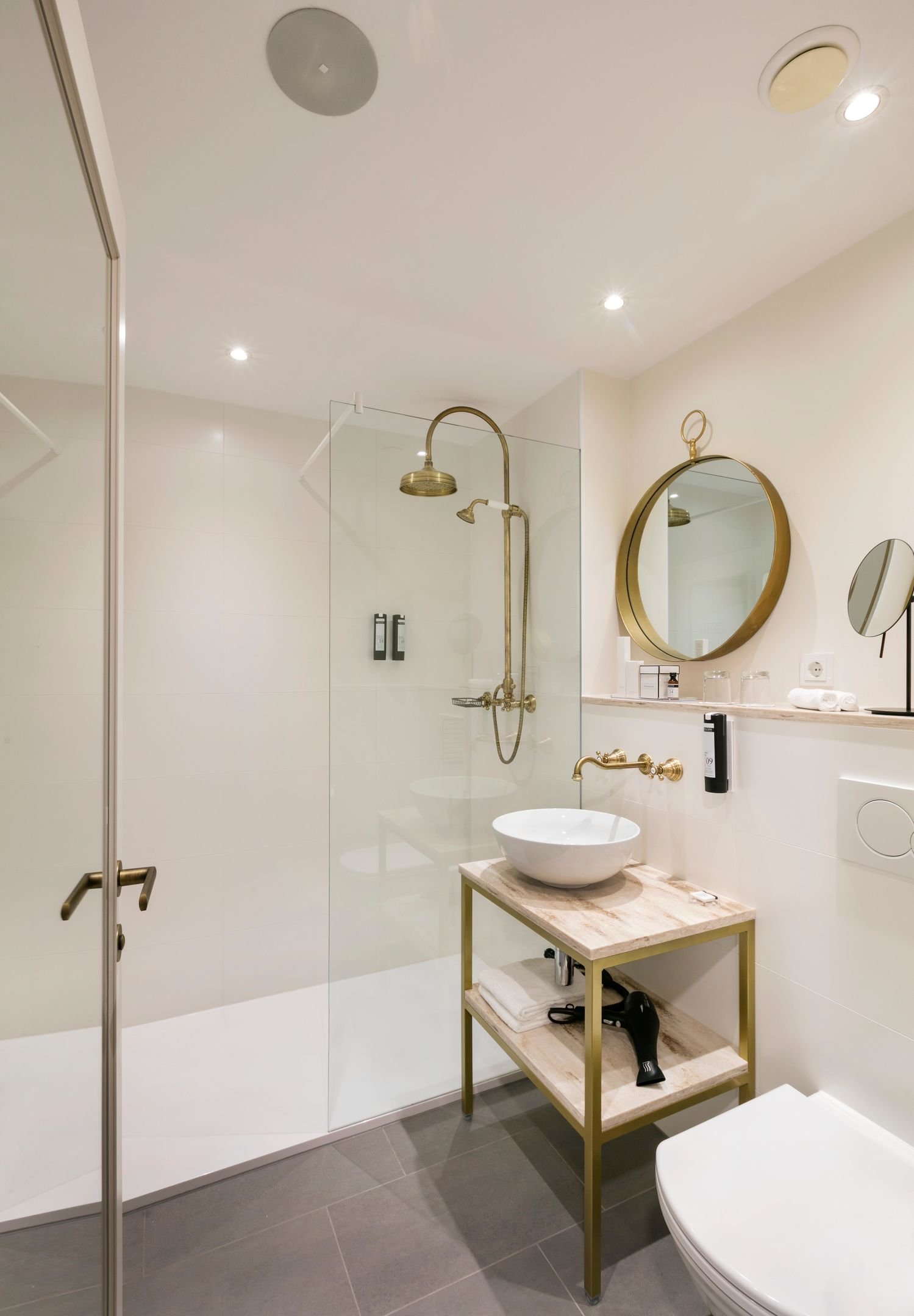 ARCOTEL CASTELLANI SALZBURG-guestroom-BD Bathroom Example Suite Junior Suite.jpg