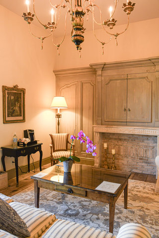 Suite - Living Area