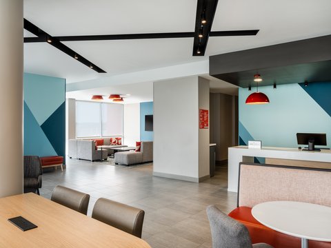 Welcome to the avid Hotel Toronto - Vaughan