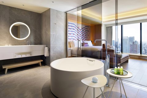 W OSAKA - Photo 34