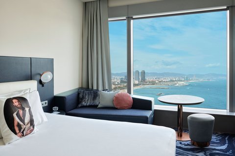 W BARCELONA - Photo 12