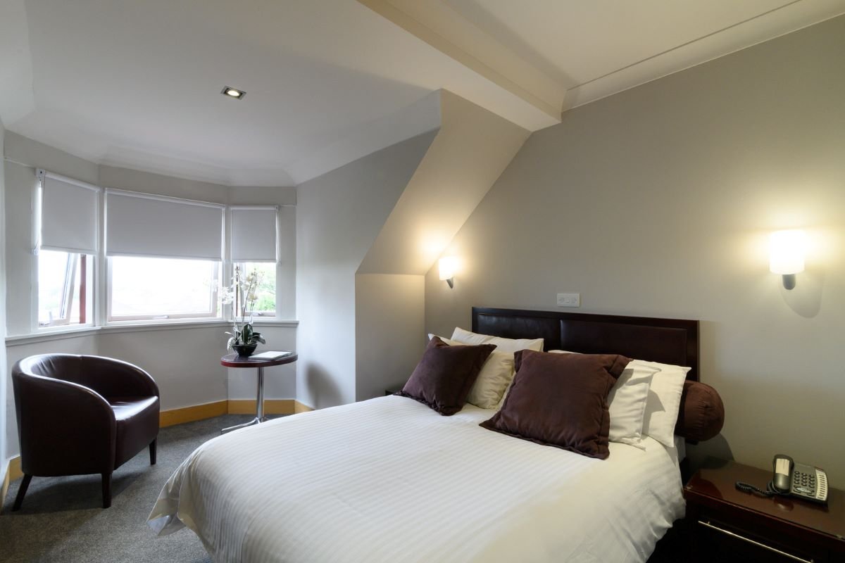 GLYNHILL HOTEL-guestroom-Glynhillexecdbl.jpg