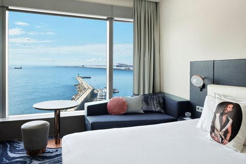 W BARCELONA - Photo 30