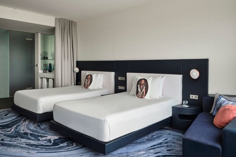 W BARCELONA - Photo 33