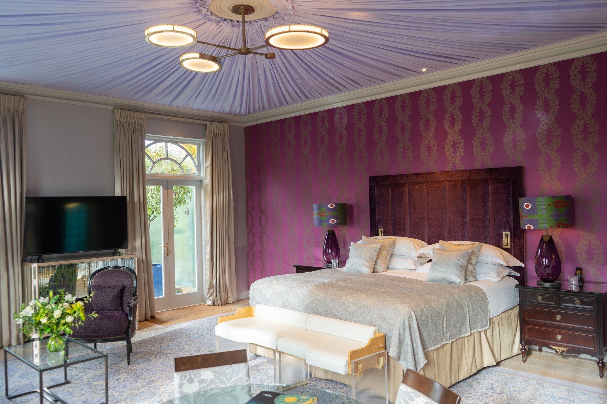 BISHOPSTROW HOTEL AND SPA-guestroom-Luxury Hot Tub Suite.jpg