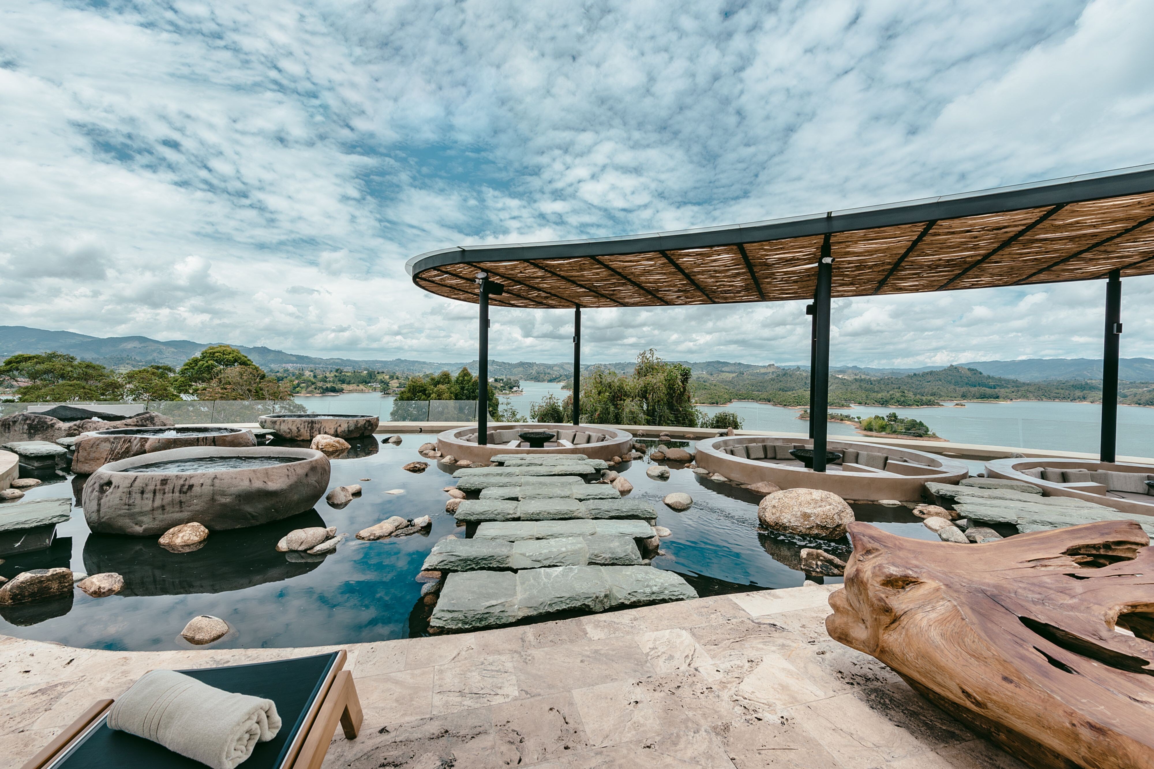 The Brown Guatape Autograph Collection-guestroom-Whirlpool Tubs.jpg