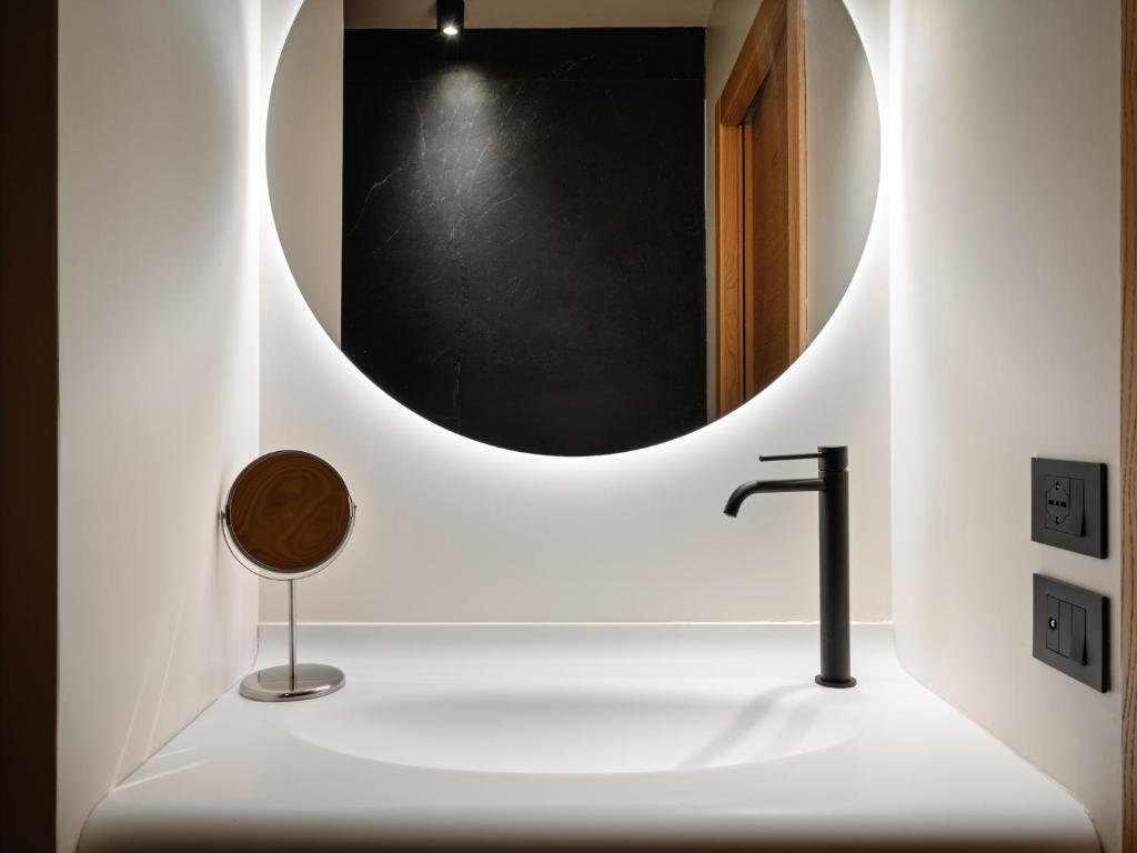 VIEW PLACE - NUMANA-guestroom-BATHROOM.jpg